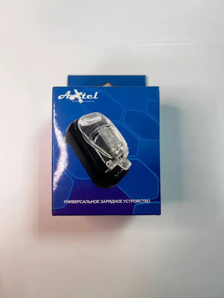 Универсальное сетевое зарядное устройство AXTEL Черный