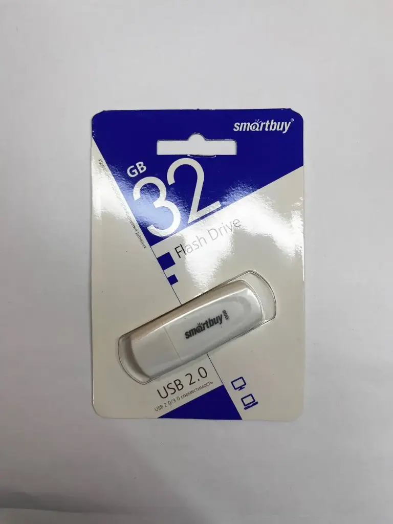 USB-флеш (USB 2.0) 32GB Smartbuy Scout Белый