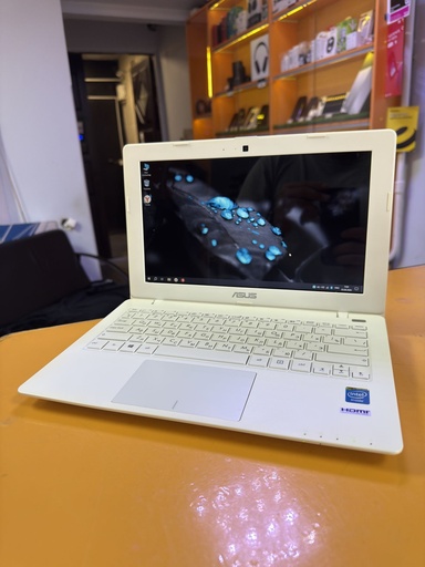 [LOCAL-12697] Ноутбук Asus x200m