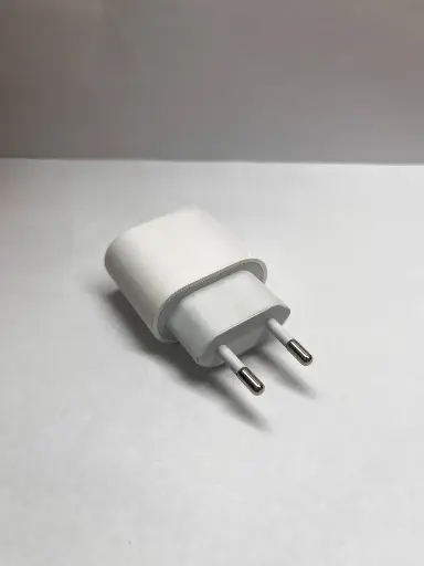  Сетевое зарядное устройство Type-C для iPhone 20W Белый - OR